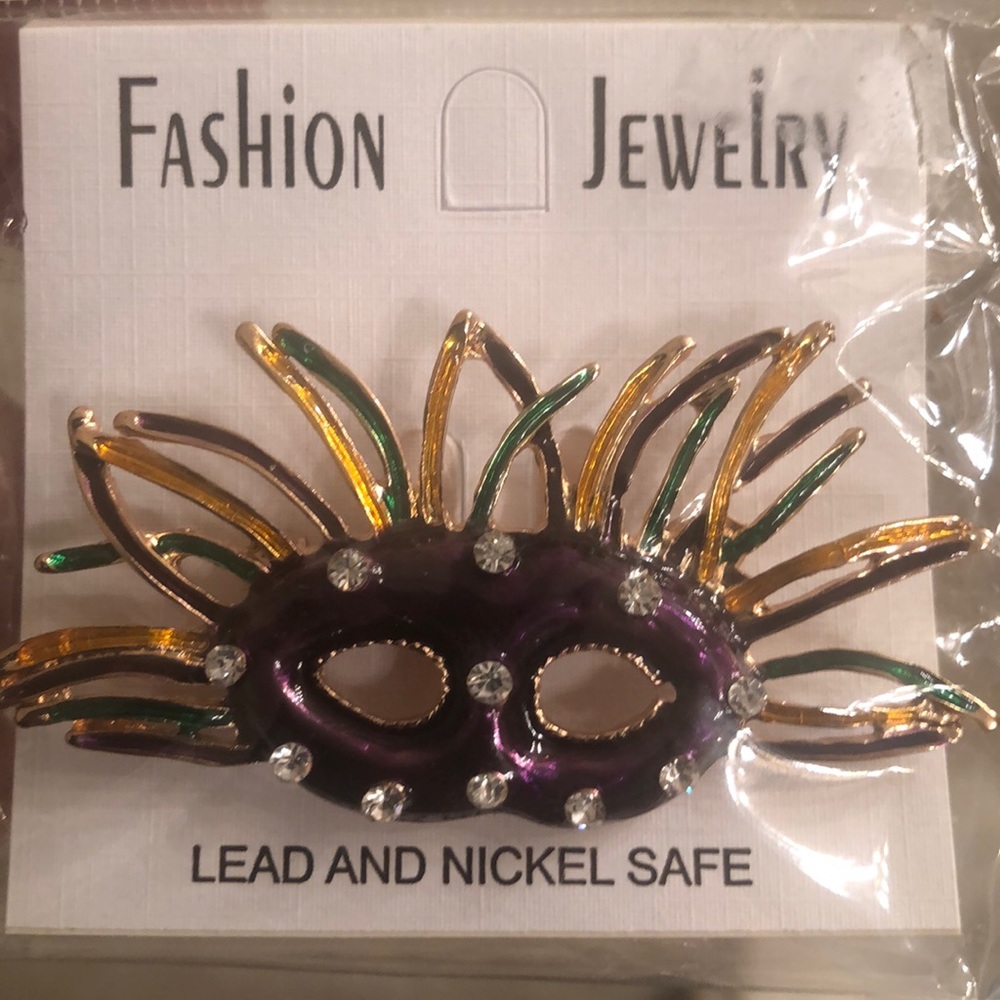 *FINAL PRICE* New Mardi Gras Mask Pin